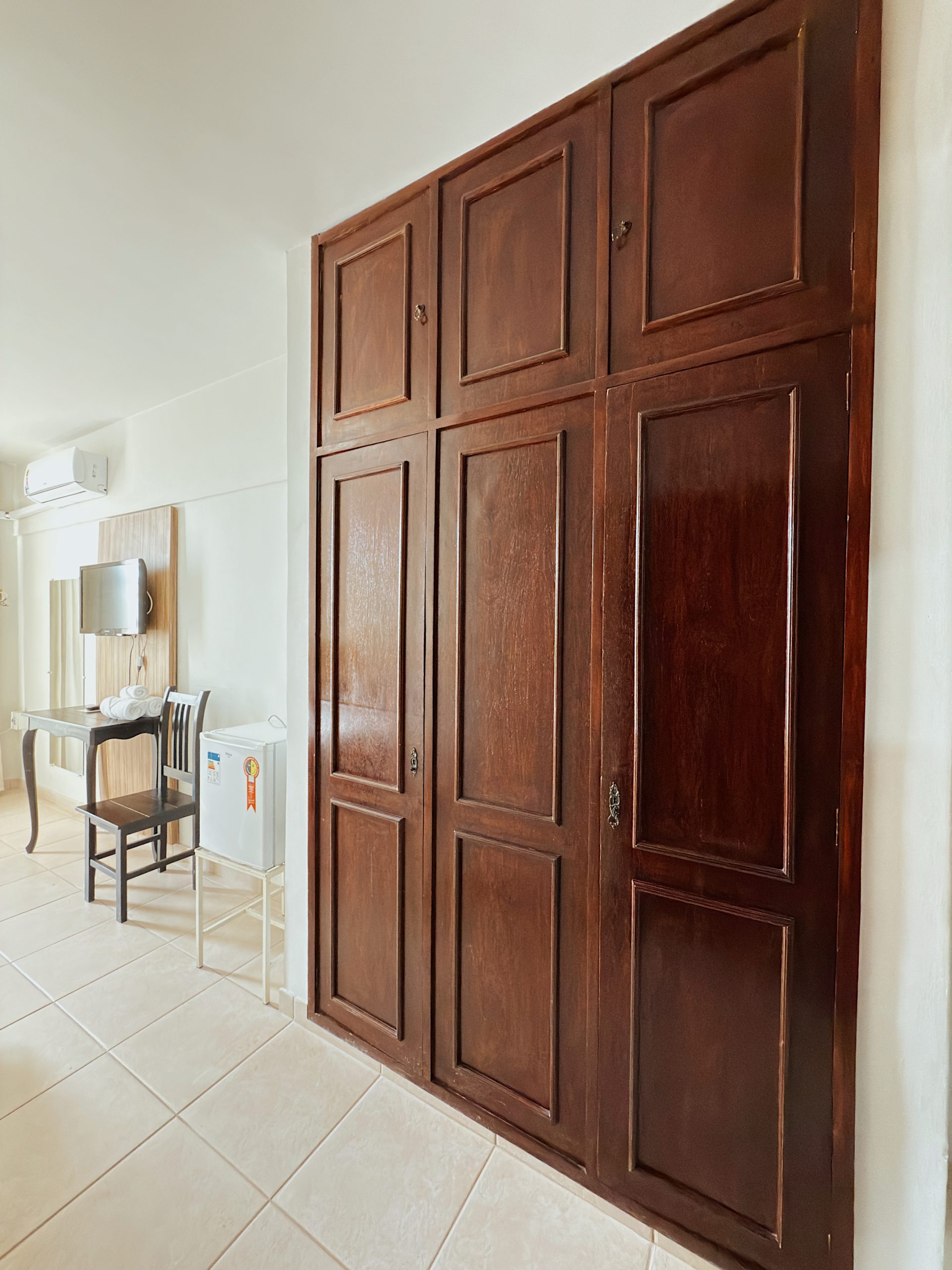 Edited in Tezza with: COASTAL, Contrast, & Sharpen